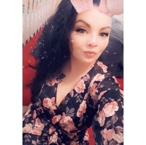 Meet your Posher, Amber